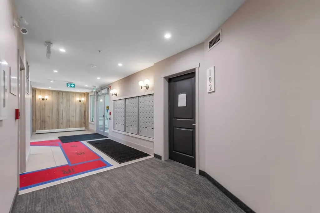 238 Sage Valley Common NW Calgary AB T3R1X8