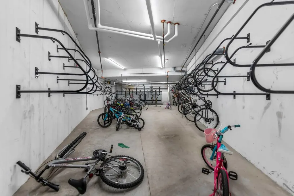 238 Sage Valley Common NW Calgary AB T3R1X8