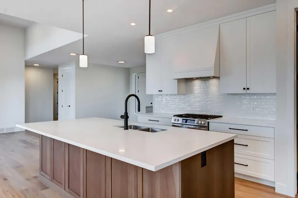 819 Green Haven Close Okotoks AB T1S0R3