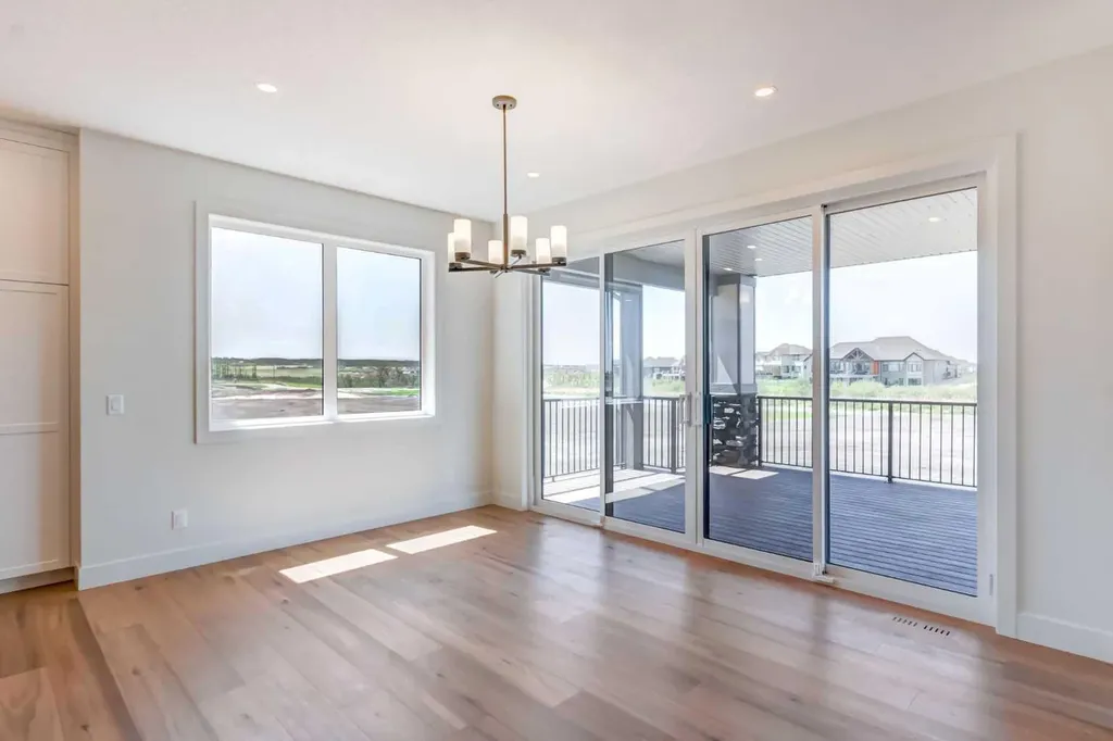 819 Green Haven Close Okotoks AB T1S0R3