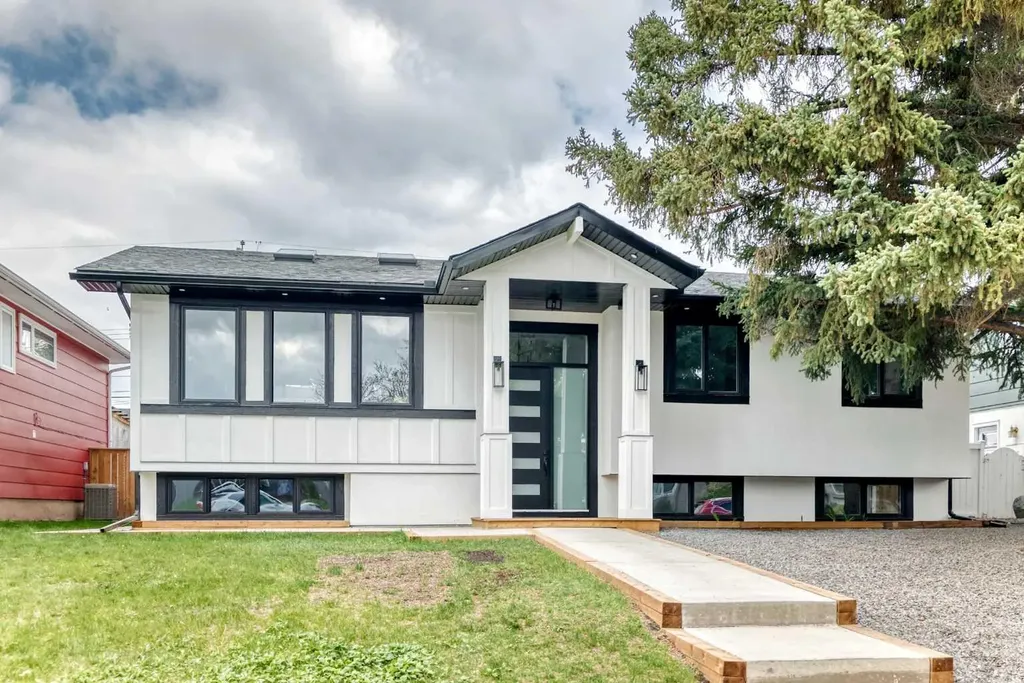1115 Lake Wapta Road SE Calgary AB T2J 2P3
