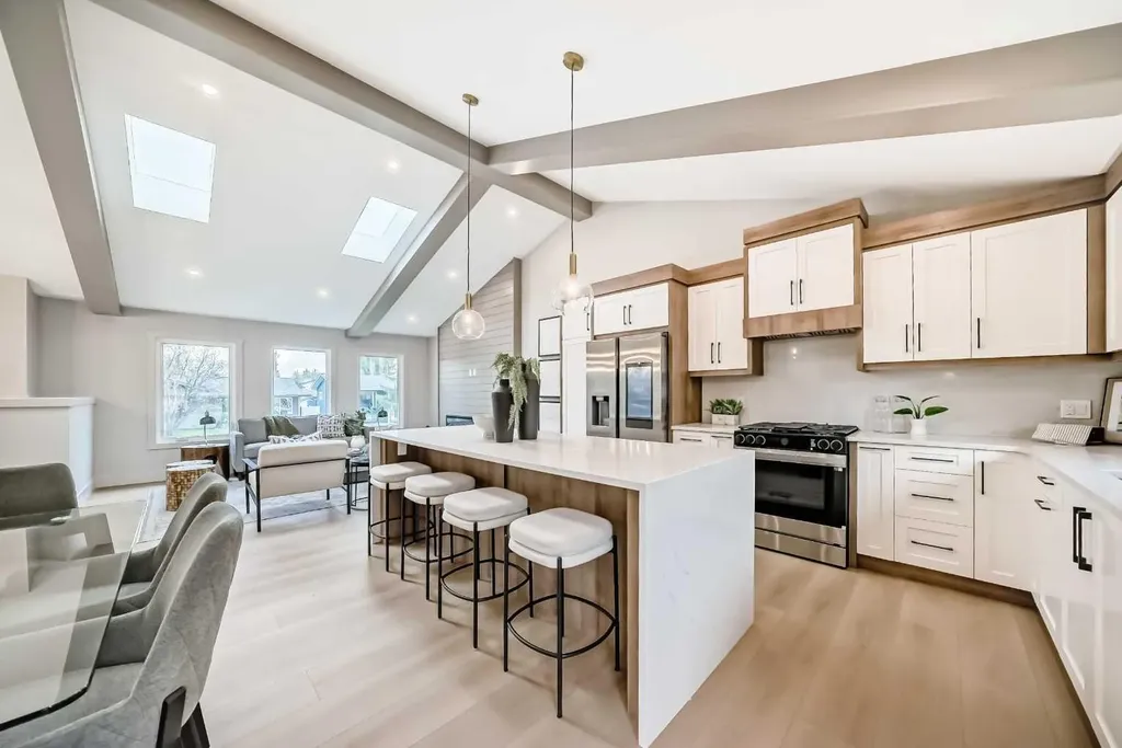 1115 Lake Wapta Road SE Calgary AB T2J 2P3