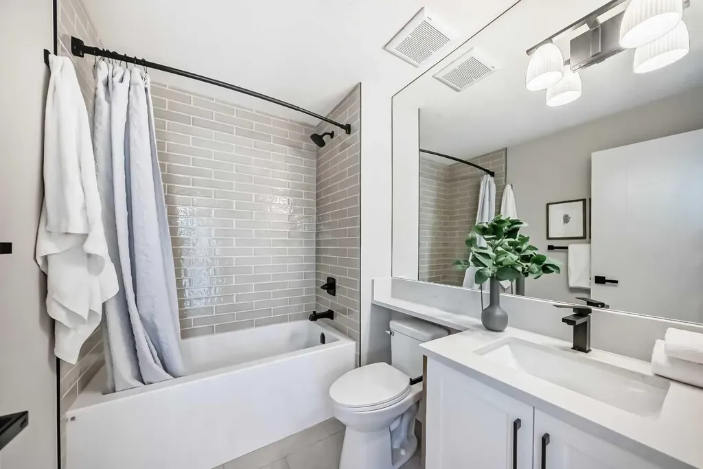 1115 Lake Wapta Road SE Calgary AB T2J 2P3