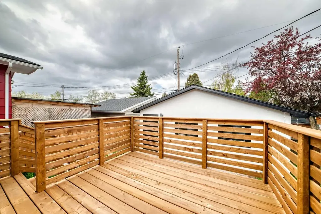 1115 Lake Wapta Road SE Calgary AB T2J 2P3