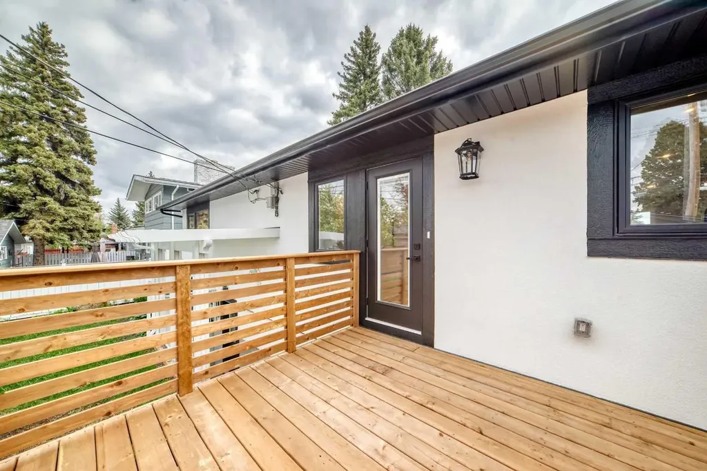 1115 Lake Wapta Road SE Calgary AB T2J 2P3