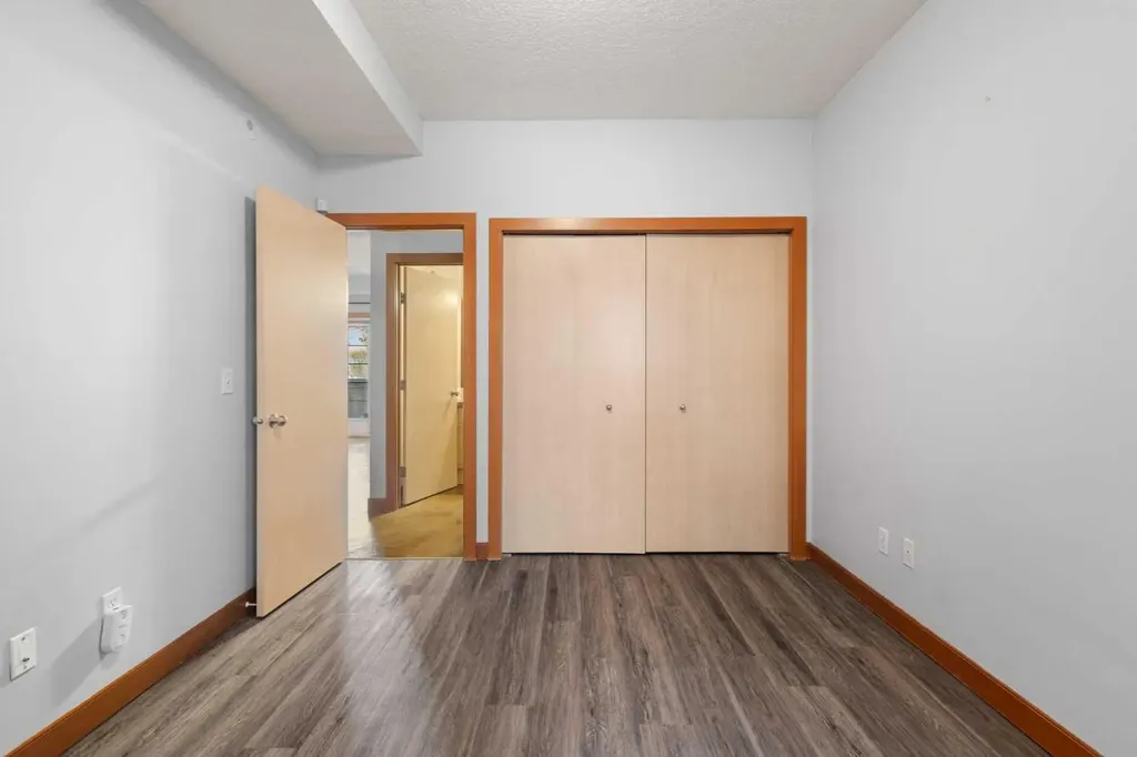 1235 13 Avenue SW Calgary AB T3C 0T2