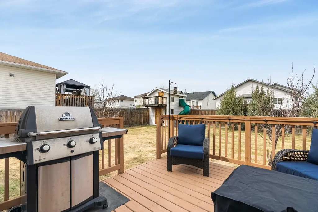 118 Williams Place Fort Mcmurray AB T9H5R2