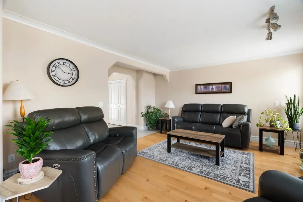 118 Williams Place Fort Mcmurray AB T9H5R2