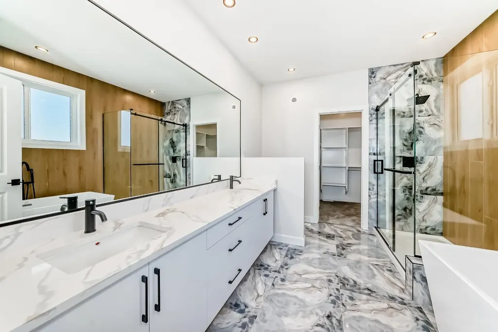15 Vincent Gate Sylvan Lake AB T4S 0V7