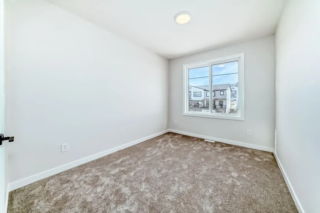 15 Vincent Gate Sylvan Lake AB T4S 0V7