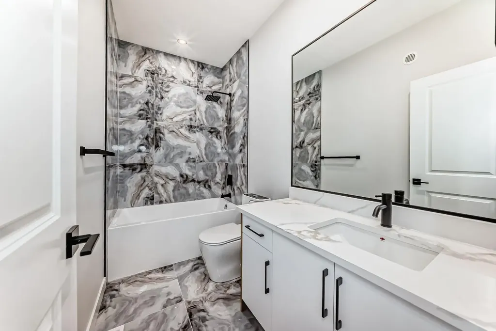15 Vincent Gate Sylvan Lake AB T4S 0V7