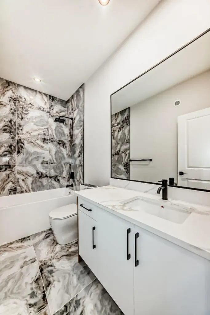 15 Vincent Gate Sylvan Lake AB T4S 0V7
