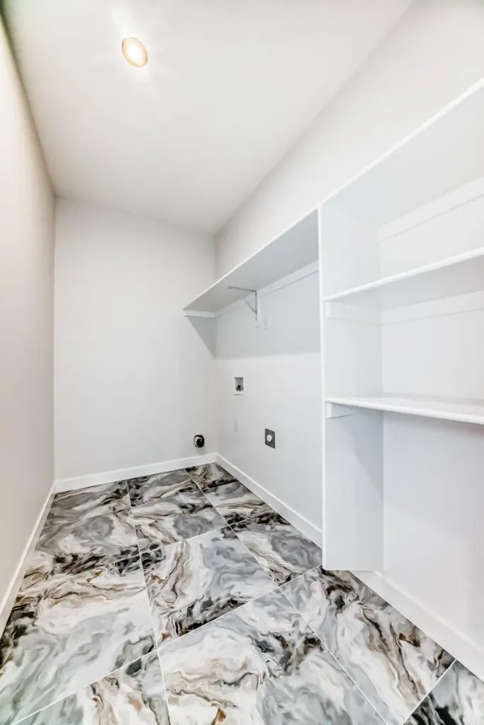 15 Vincent Gate Sylvan Lake AB T4S 0V7