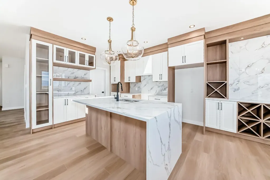 15 Vincent Gate Sylvan Lake AB T4S 0V7