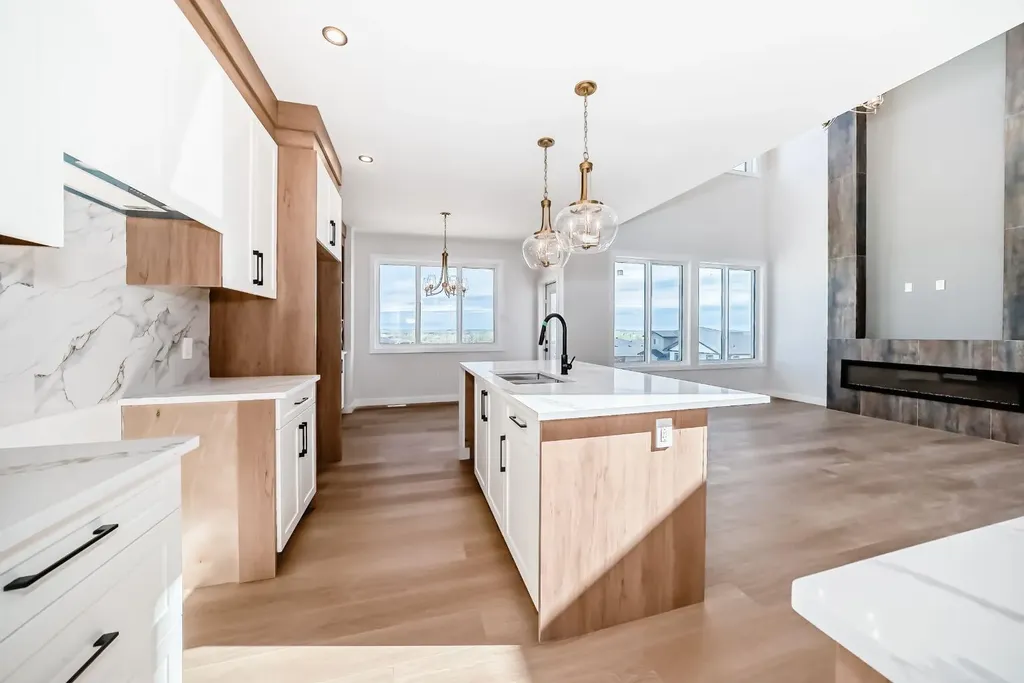 15 Vincent Gate Sylvan Lake AB T4S 0V7