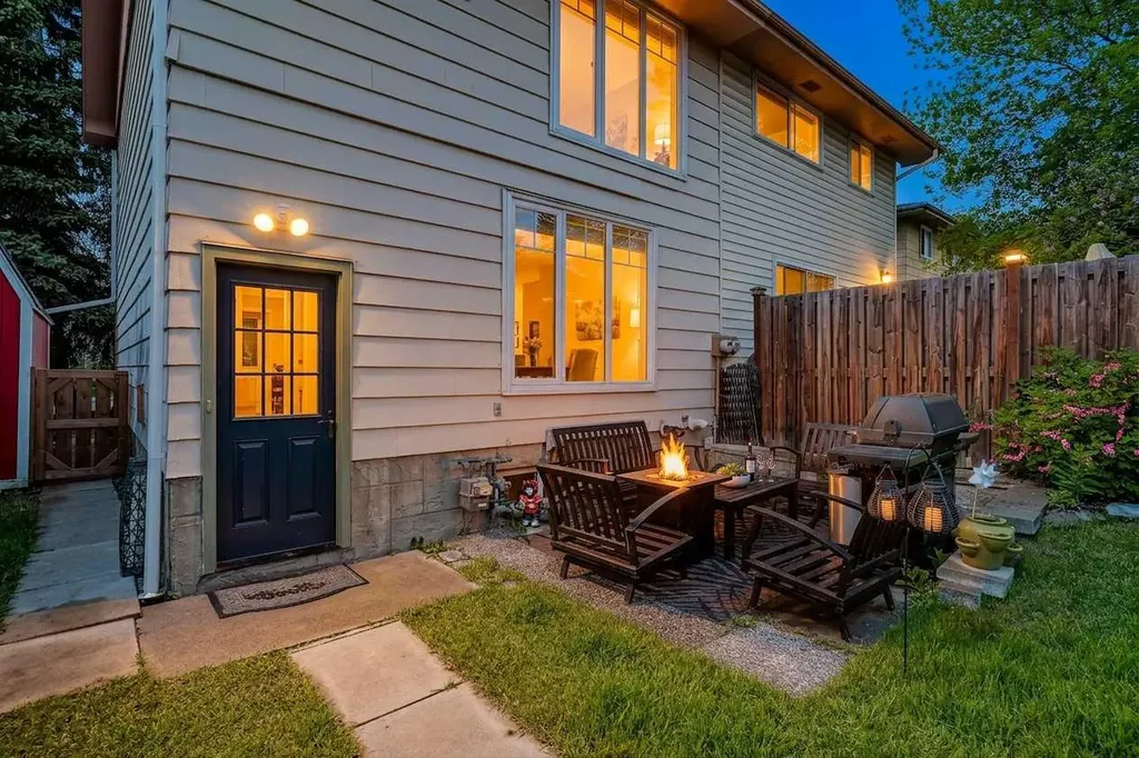 5202 Dalhousie Drive NW Calgary AB T3A 1B5