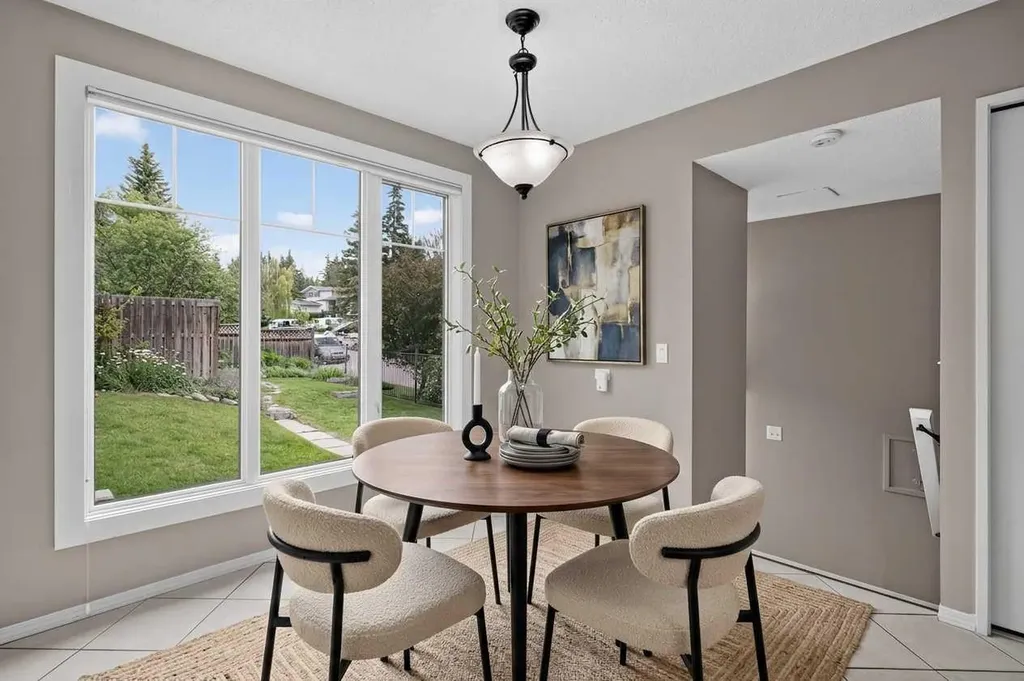 5202 Dalhousie Drive NW Calgary AB T3A 1B5