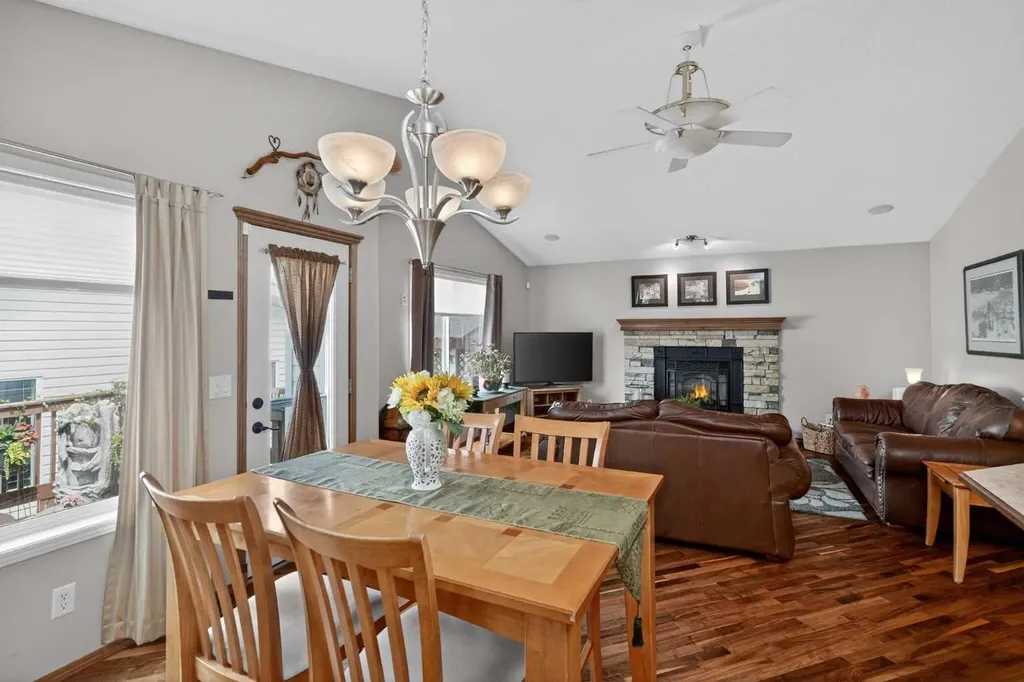 112 Prestwick Point SE Calgary AB T2Z 4K7