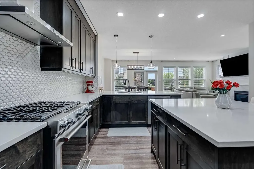 4 Legacy Court SE Calgary AB T2X 2E6