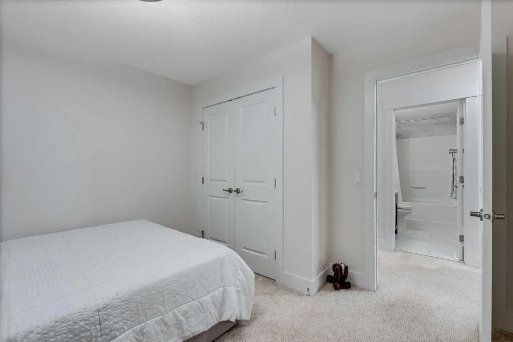 4 Legacy Court SE Calgary AB T2X 2E6