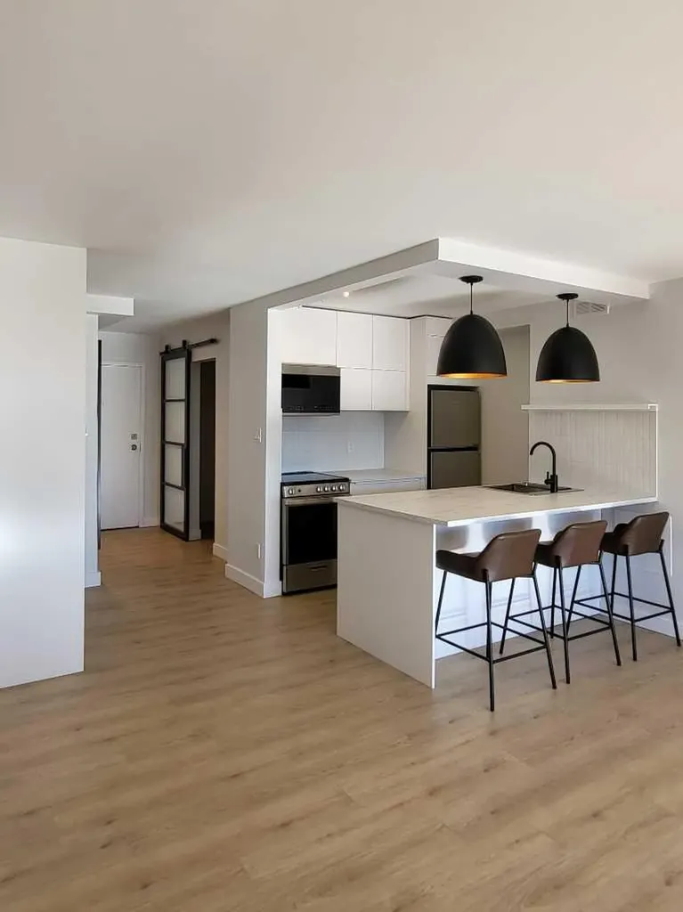 221 6 Avenue SE Calgary AB T2G4Z9