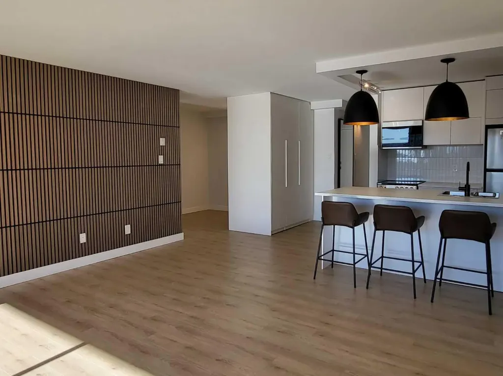 221 6 Avenue SE Calgary AB T2G4Z9