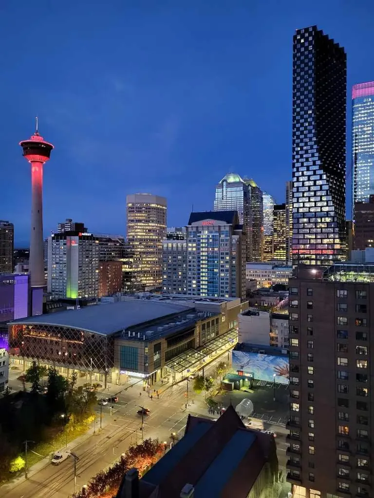 221 6 Avenue SE Calgary AB T2G4Z9