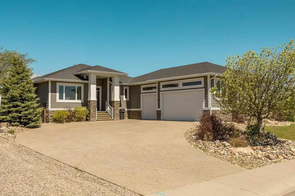 109 Prairie Arbour Boulevard S Lethbridge AB T1K 5W3
