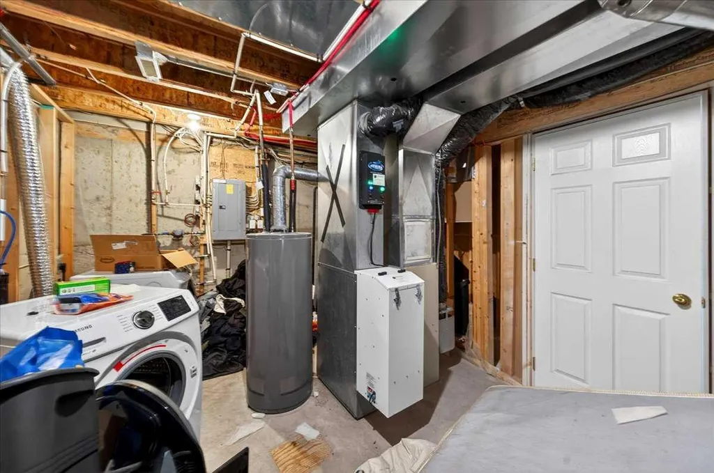 15 Cedarview Mews SW Calgary AB T2W6H8