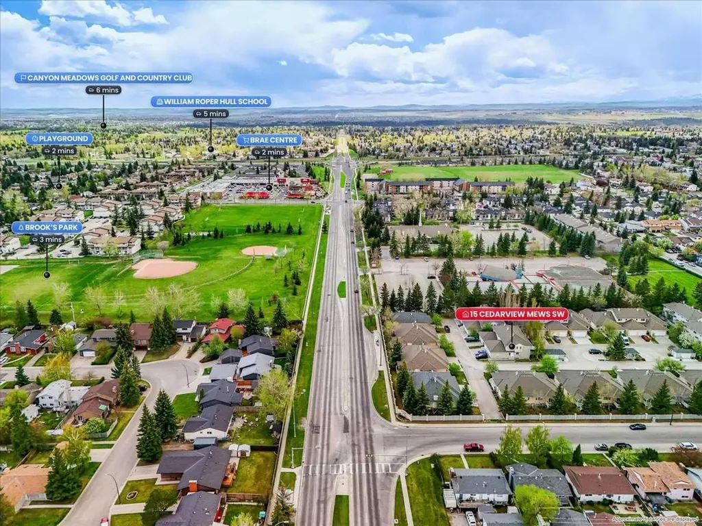 15 Cedarview Mews SW Calgary AB T2W6H8