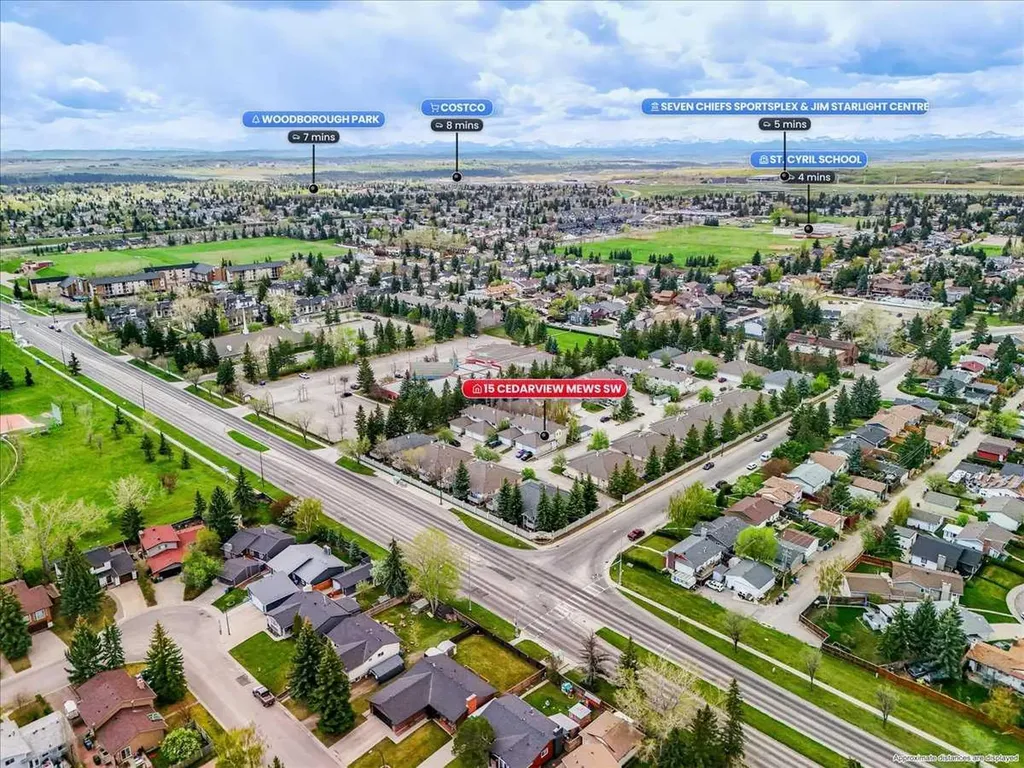 15 Cedarview Mews SW Calgary AB T2W6H8