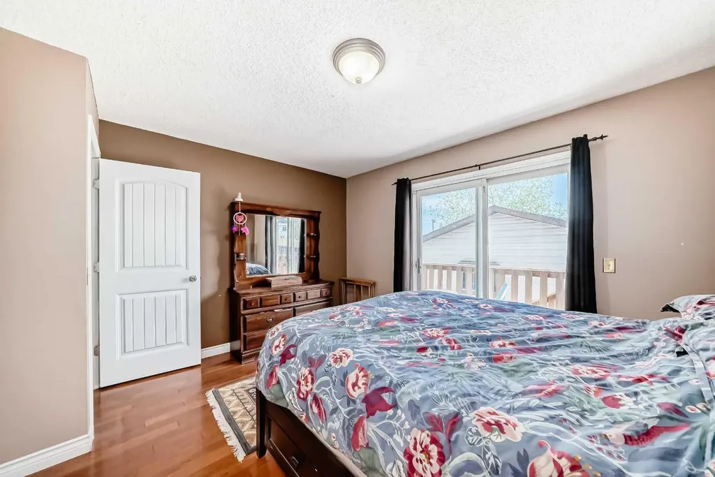 52 Beacham Road NW Calgary AB T3K 1S4