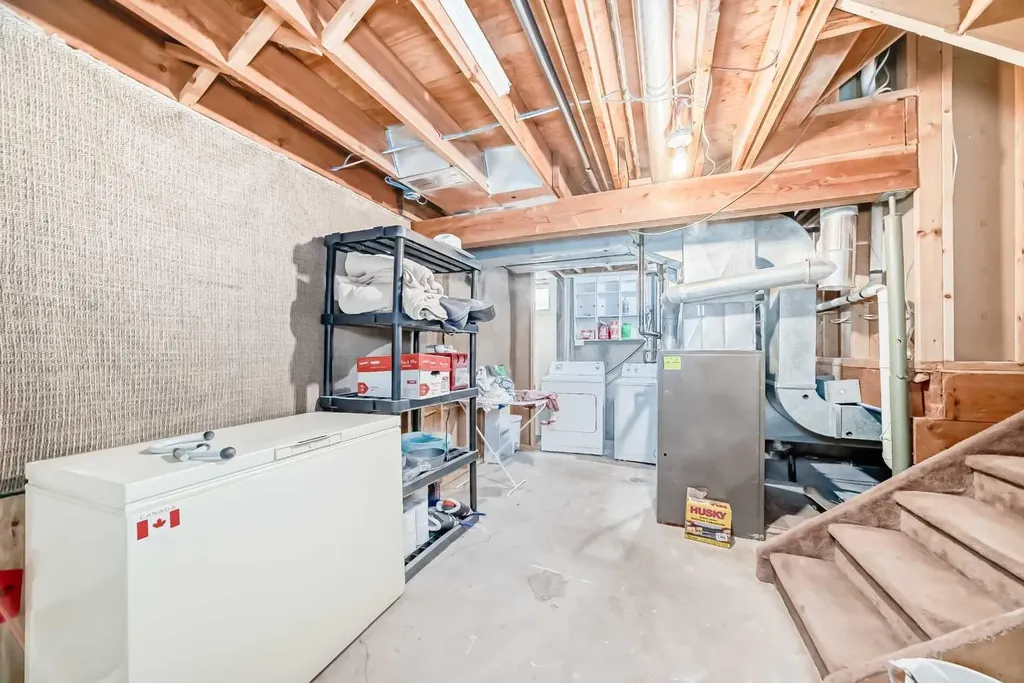 52 Beacham Road NW Calgary AB T3K 1S4