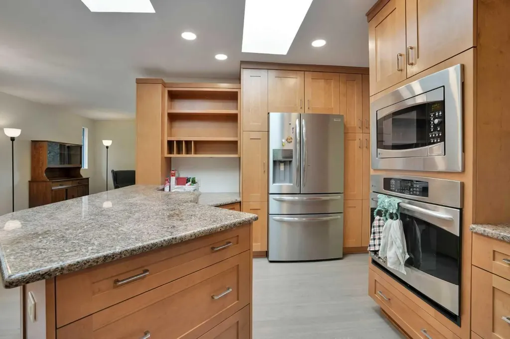 2704 Chandler Road NW Calgary AB T2L 1E5