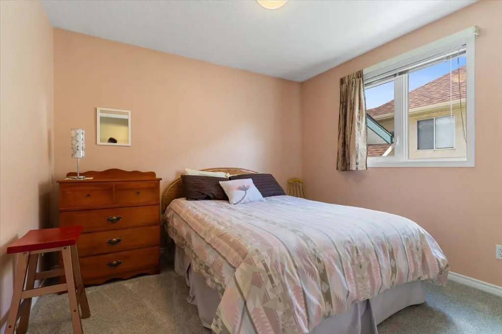 10233 114a Avenue Grande Prairie AB T8V 6Z4