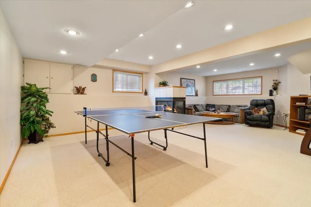10233 114a Avenue Grande Prairie AB T8V 6Z4
