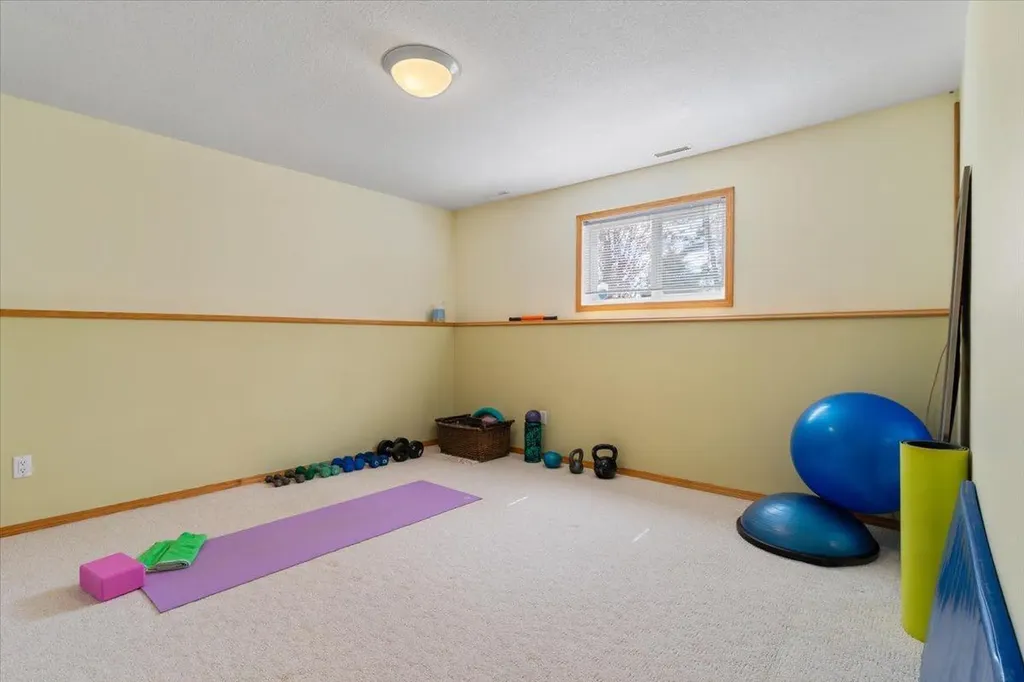10233 114a Avenue Grande Prairie AB T8V 6Z4
