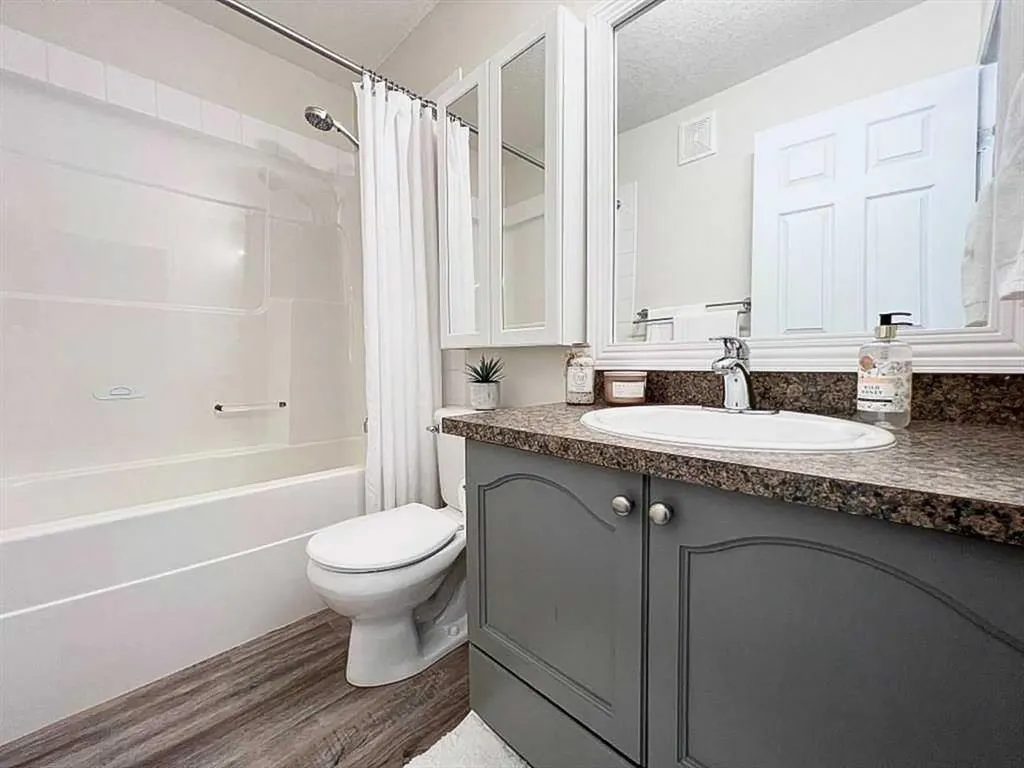 11509 78 Avenue Grande Prairie AB T8W 0A2