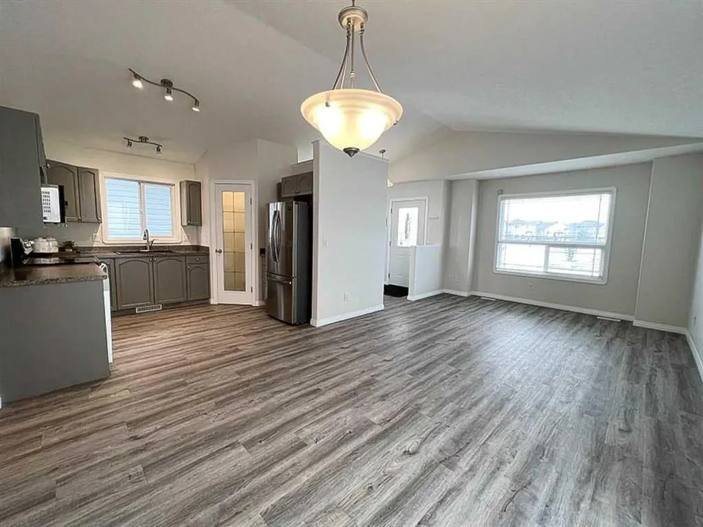 11509 78 Avenue Grande Prairie AB T8W 0A2
