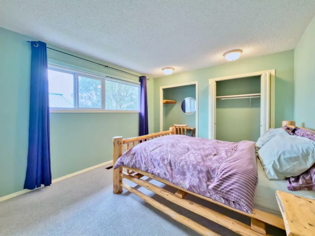 8126 20 Avenue Coleman AB T0K0M0
