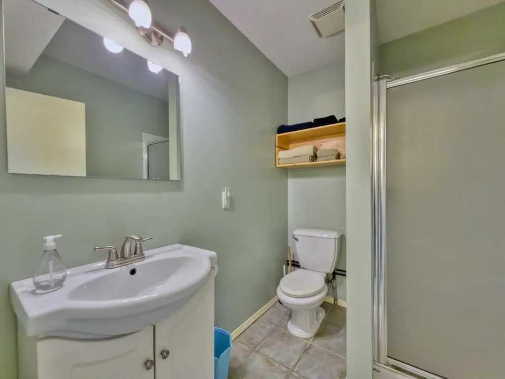 8126 20 Avenue Coleman AB T0K0M0