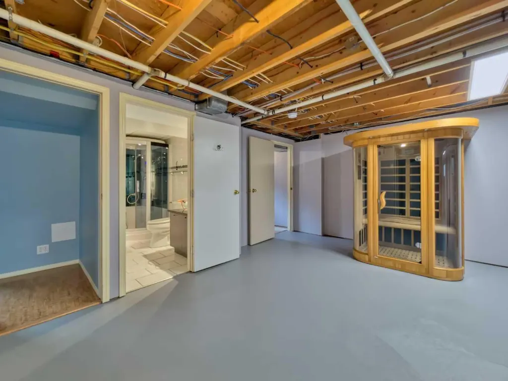 8126 20 Avenue Coleman AB T0K0M0