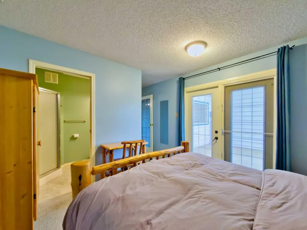 8126 20 Avenue Coleman AB T0K0M0