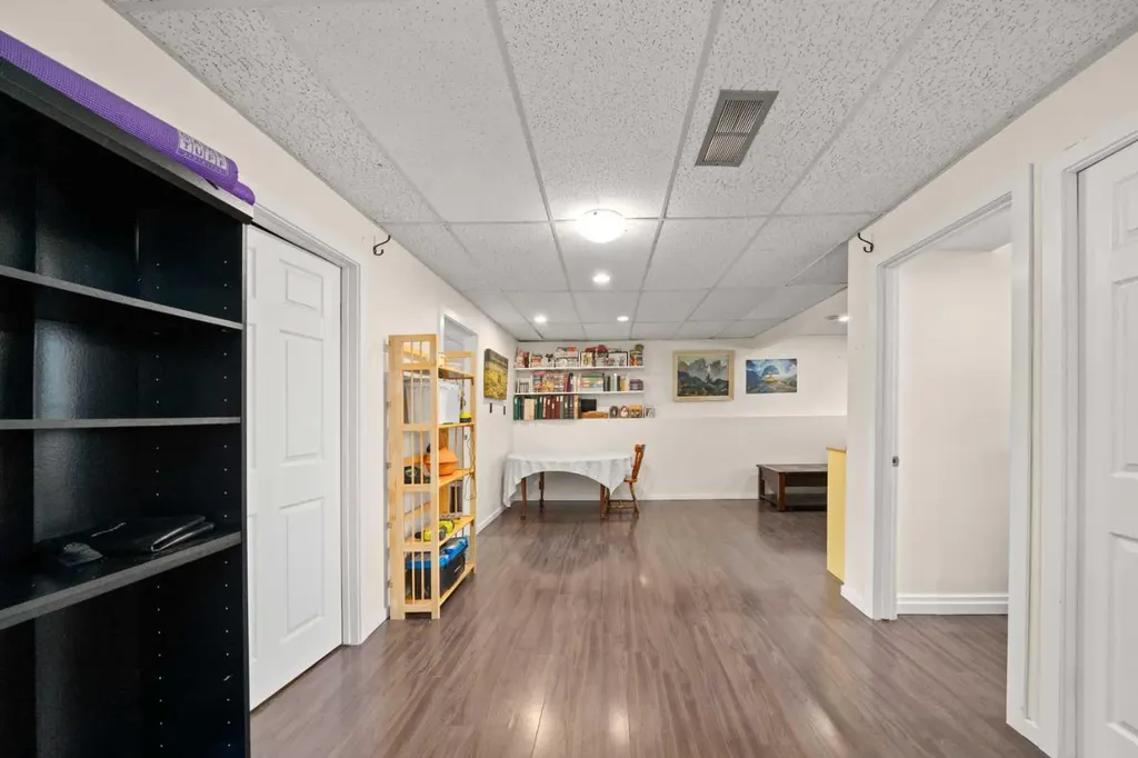 75 Bedford Drive NE Calgary AB T3K2N9