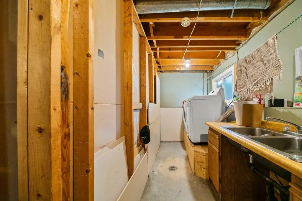 75 Bedford Drive NE Calgary AB T3K2N9