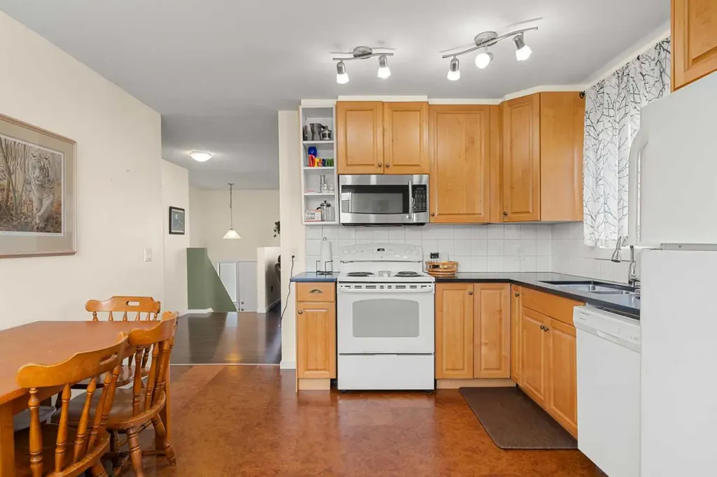 75 Bedford Drive NE Calgary AB T3K2N9