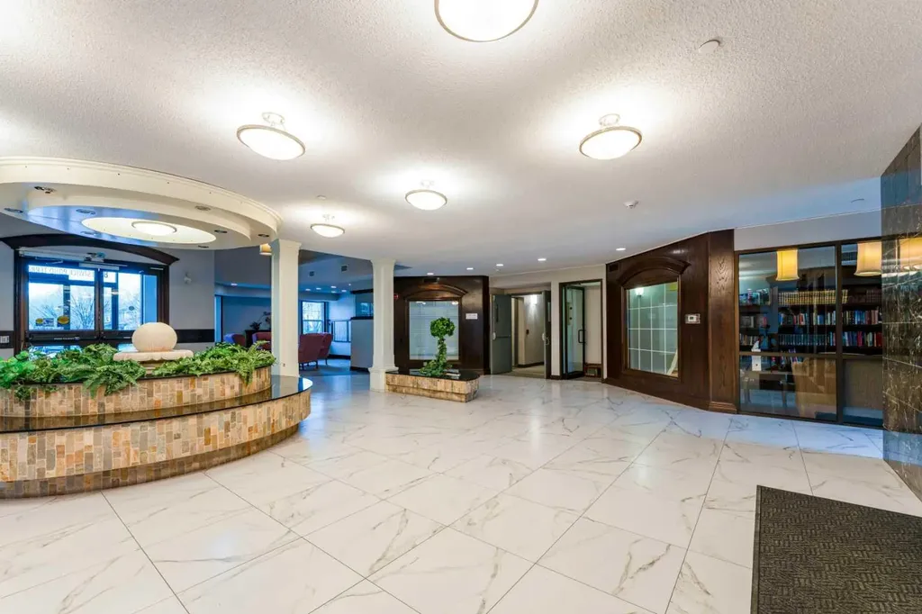 8 Prestwick Pond Terrace SE Calgary AB T2Z 4P3