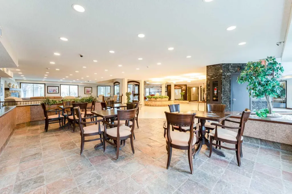 8 Prestwick Pond Terrace SE Calgary AB T2Z 4P3