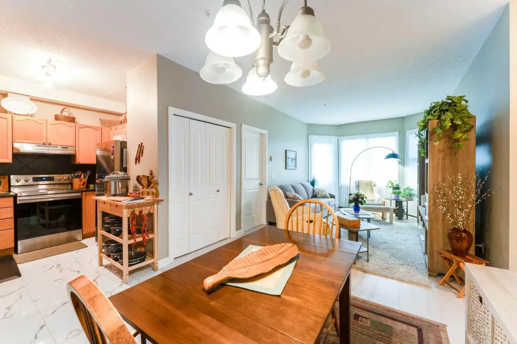 8 Prestwick Pond Terrace SE Calgary AB T2Z 4P3