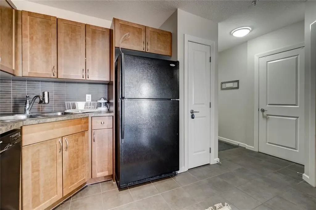 211 13 Avenue SE Calgary AB T2G 1E1